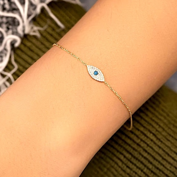 🔥sold🔥18k Solid Gold and Diamond Turquoise Evil Eye Bracelet - Picture 3 of 4